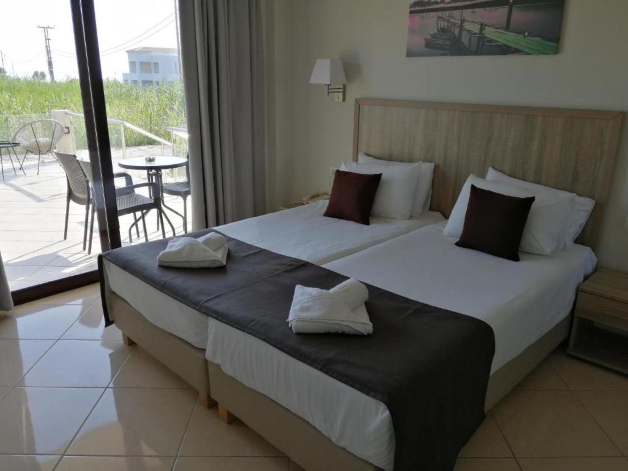 Carisa Suites And Apartments Maleme  Exterior photo
